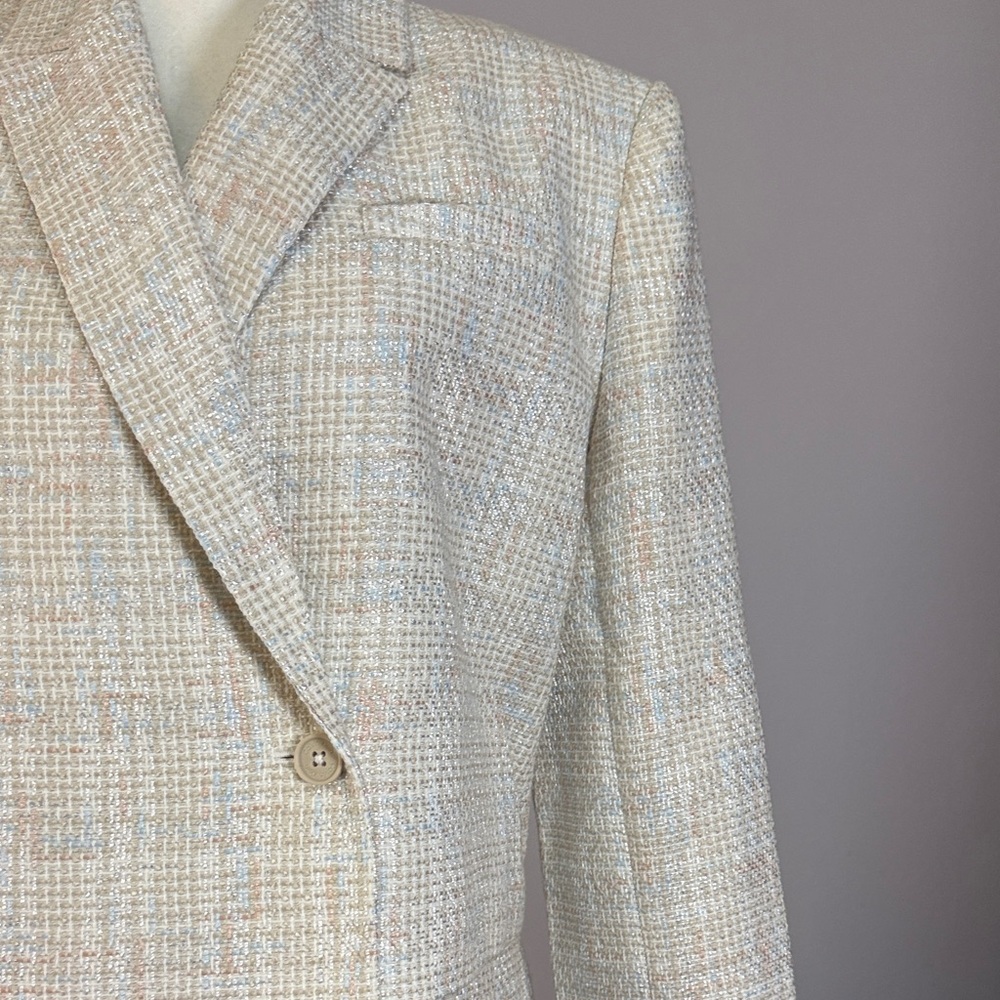 Calvin Klien Elegant Beige Tweed Blazer and skirt set Size 12.